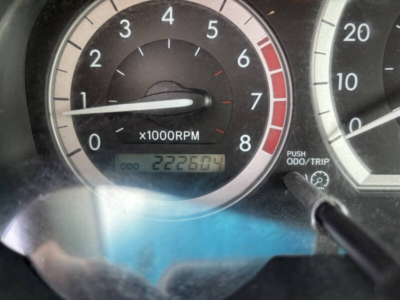 2005 Toyota Sienna LE 7 Passenger