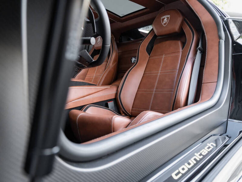 2022 Lamborghini Countach LPI 800-4