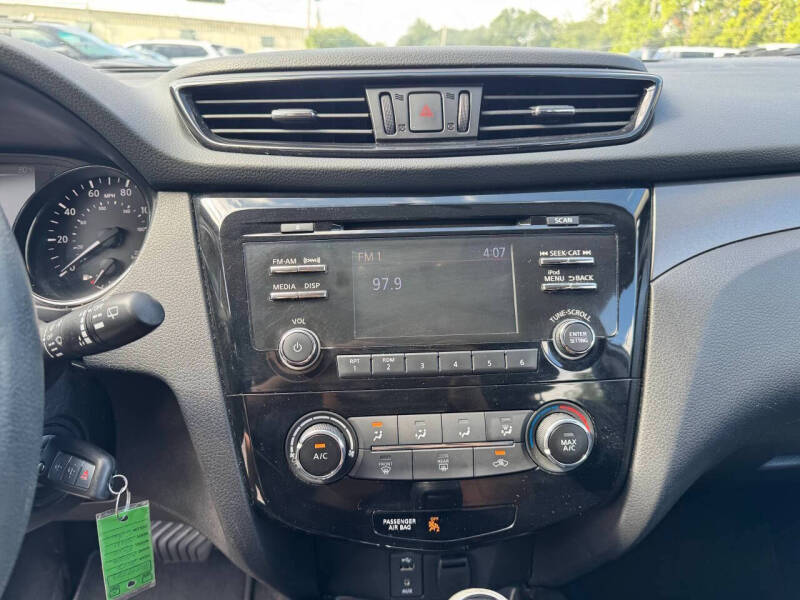 2017 Nissan Rogue Sport S