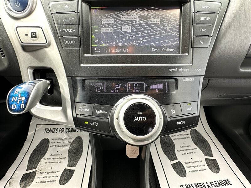 2014 Toyota Prius v Two