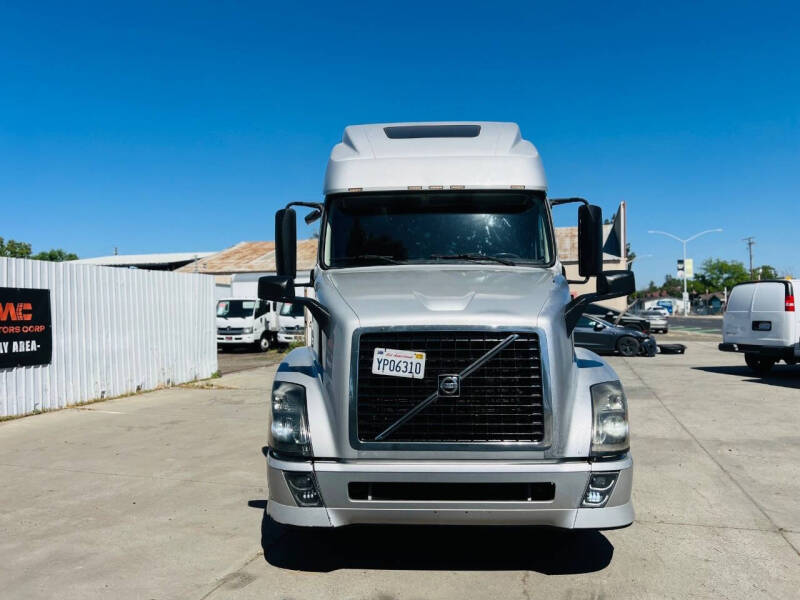 2014 Volvo VNL