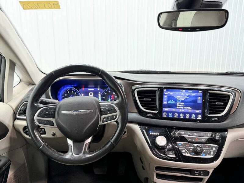 2019 Chrysler Pacifica Touring L