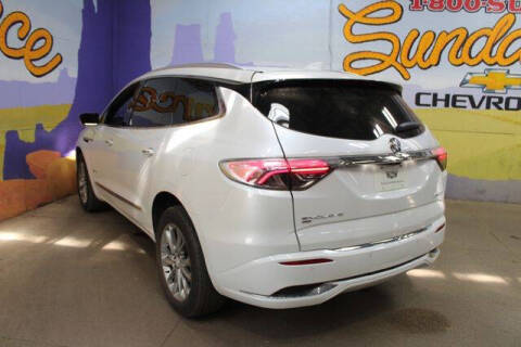 2022 Buick Enclave Avenir