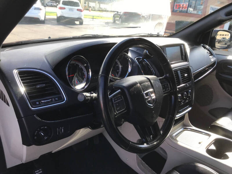 2020 Dodge Grand Caravan SXT
