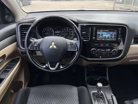 2016 Mitsubishi Outlander SEL