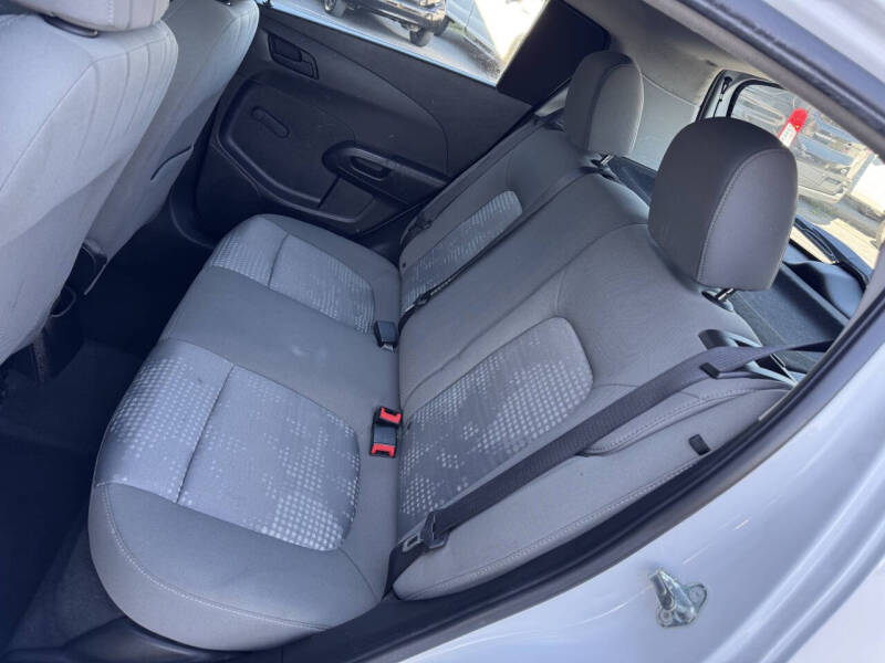 2016 Chevrolet Sonic LS Auto