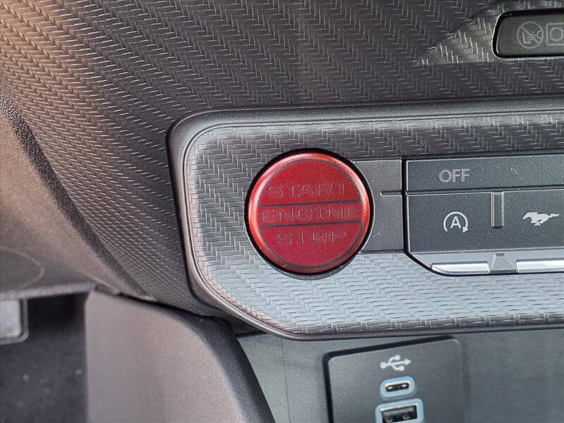 2025 Ford Mustang EcoBoost