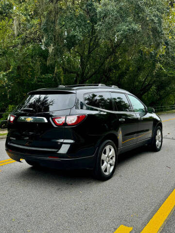 2017 Chevrolet Traverse LT