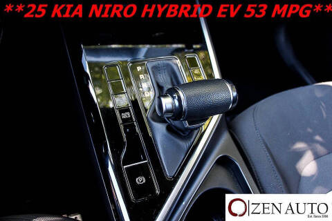2025 Kia Niro LX