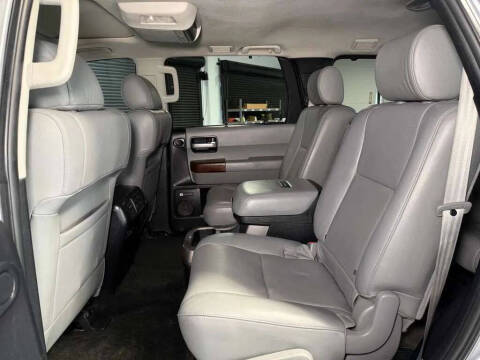 2013 Toyota Sequoia Platinum