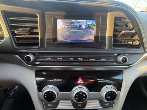 2019 Hyundai Elantra