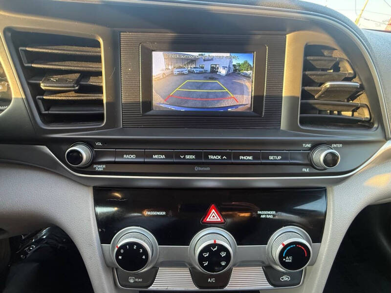 2019 Hyundai Elantra