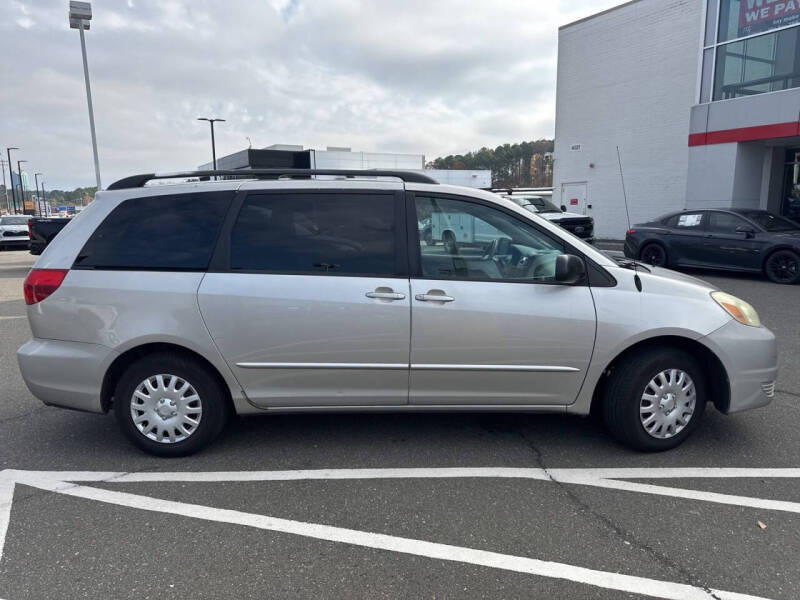 2004 Toyota Sienna