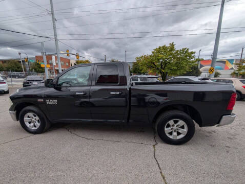 2017 RAM 1500 SLT