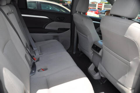 2017 Toyota Highlander LE