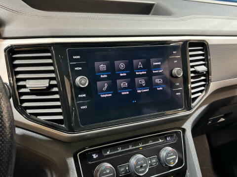 2020 Volkswagen Atlas Cross Sport V6 SEL R-Line 4Motion