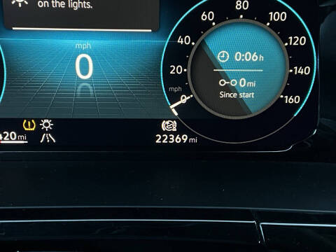 2025 Volkswagen Atlas Cross Sport SE 4Motion