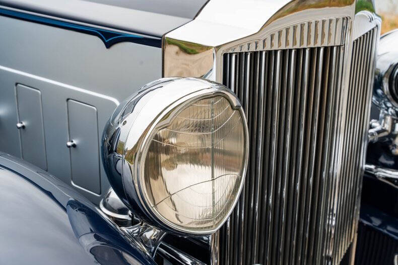 1933 Packard Twelve