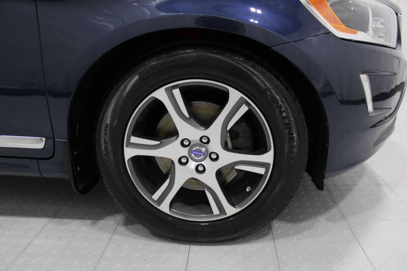 2015 Volvo XC60 T6 Platinum