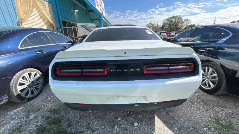2019 Dodge Challenger SXT