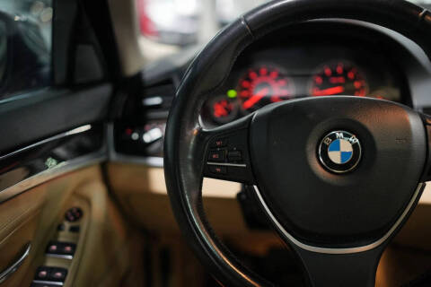 2015 BMW 5 Series 528i