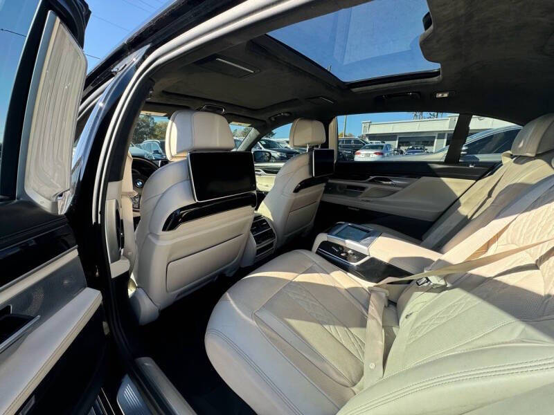 2017 BMW 7 Series M760i xDrive