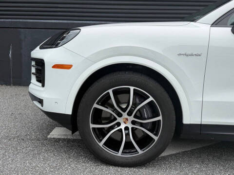 2026 Porsche Cayenne E-Hybrid Coupe