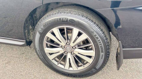 2018 Nissan Pathfinder S