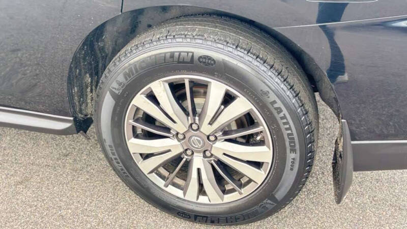 2018 Nissan Pathfinder S