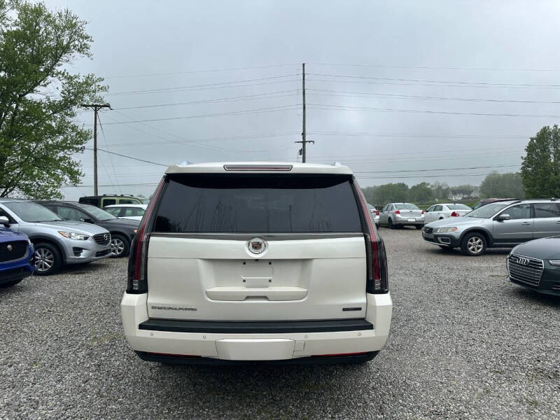 2015 Cadillac Escalade ESV Luxury