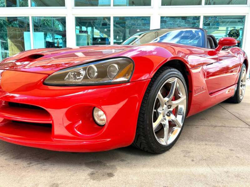 2004 Dodge Viper SRT-10