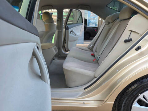 2011 Toyota Camry LE