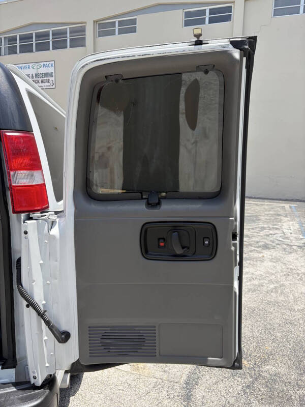 2020 Chevrolet Express LS 3500