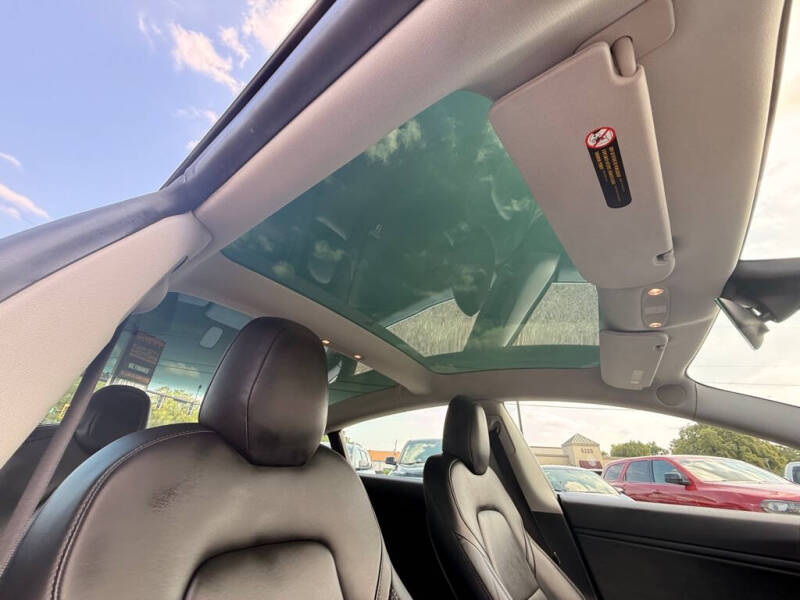 2019 Tesla Model 3 Standard Range Plus