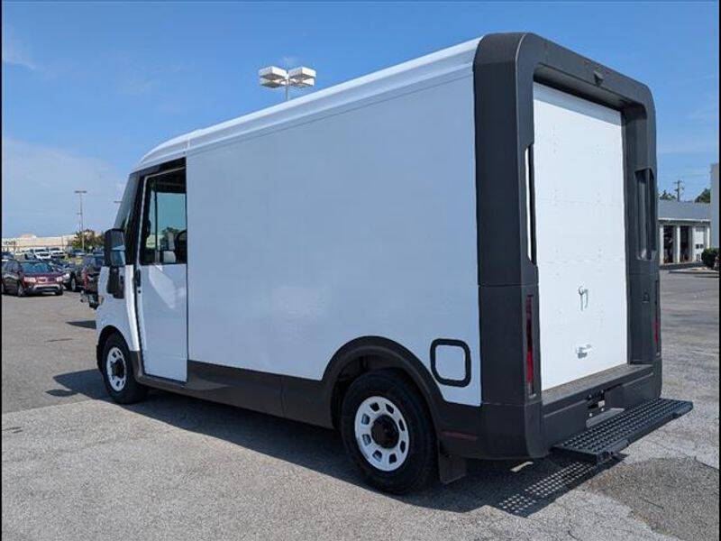 2025 Chevrolet BrightDrop 400