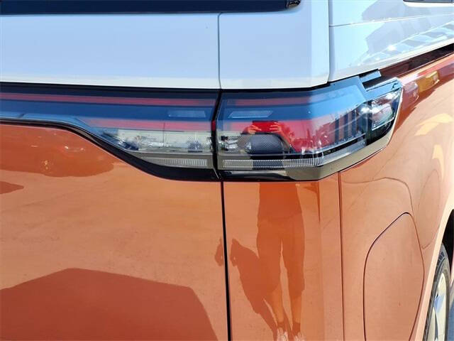 2025 Volkswagen ID. Buzz Pro S Plus 4Motion