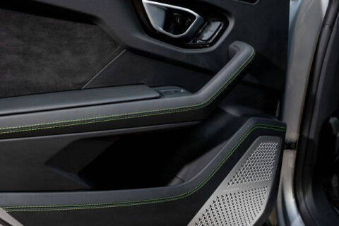 2022 Lamborghini Urus