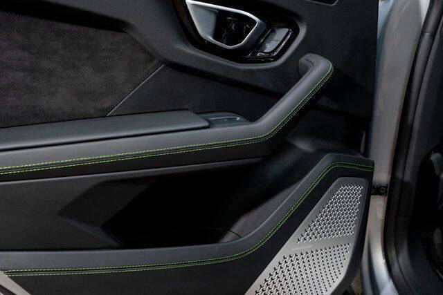 2022 Lamborghini Urus