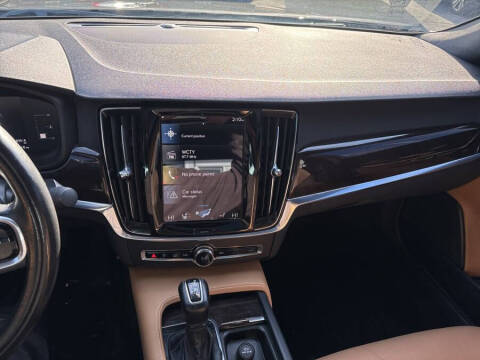 2018 Volvo S90 T5 Momentum