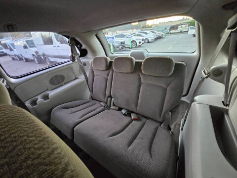 2006 Dodge Grand Caravan SE