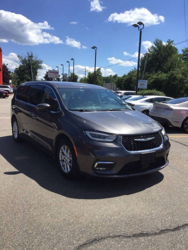 2023 Chrysler Pacifica Touring L