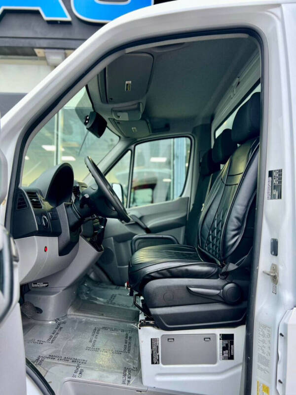 2017 Freightliner Sprinter 3500XD