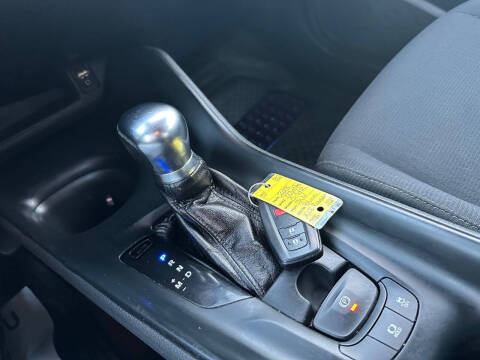 2018 Toyota C-HR XLE Premium