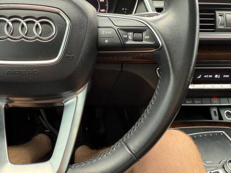 2020 Audi Q5 quattro Premium Plus 45 TFSI