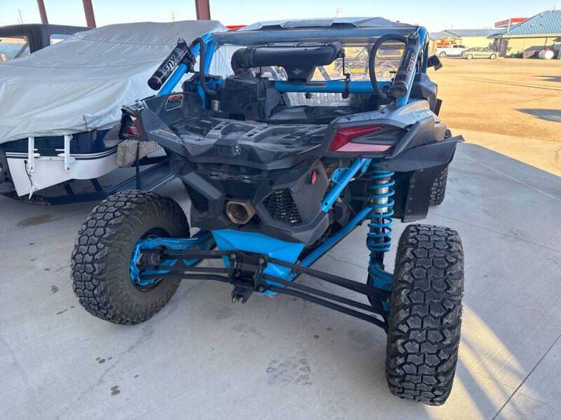 2018 Can-Am MAVERICK X 3
