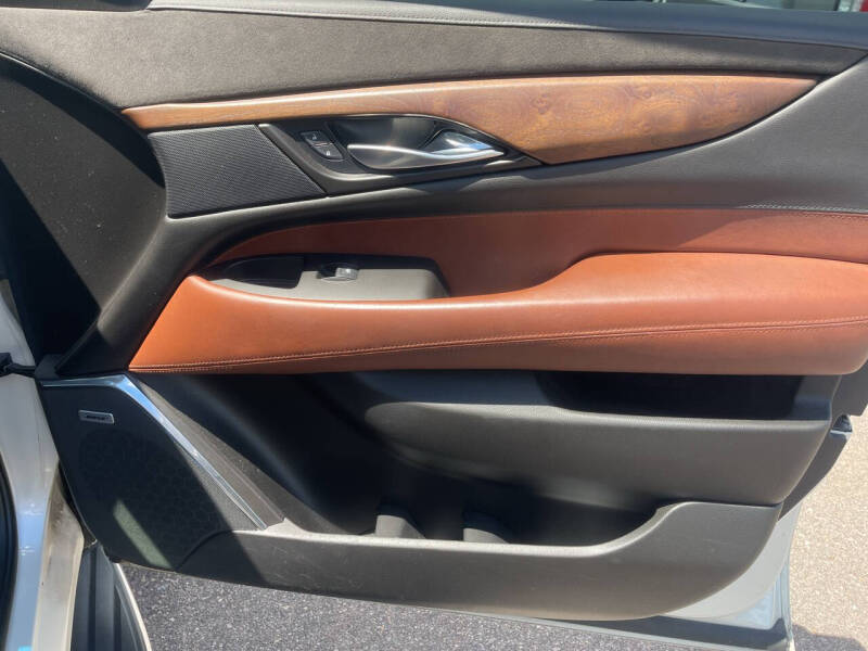 2015 Cadillac Escalade ESV Luxury