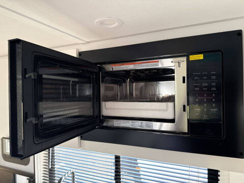 2027 Winnebago Micro Minnie