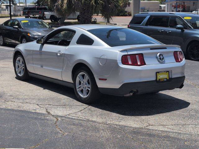 2012 Ford Mustang V6