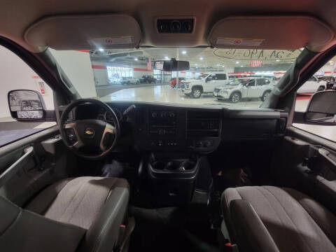 2017 Chevrolet Express LS 2500