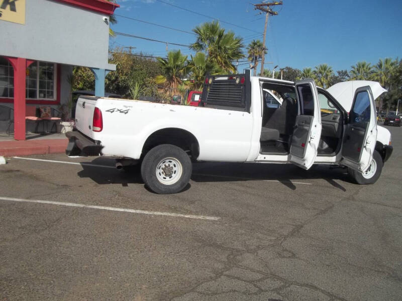 2002 Ford F-350 Super Duty XLT photo 56